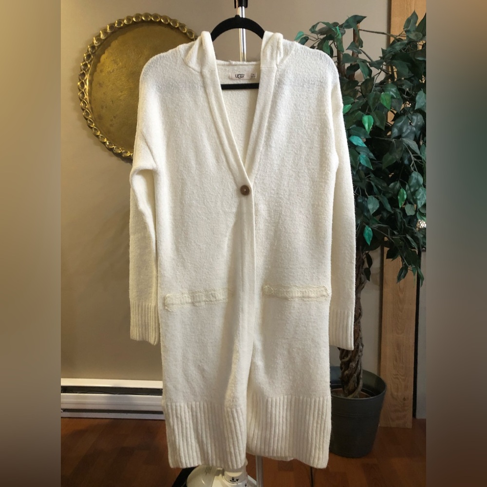 Ugg long off white long sweater